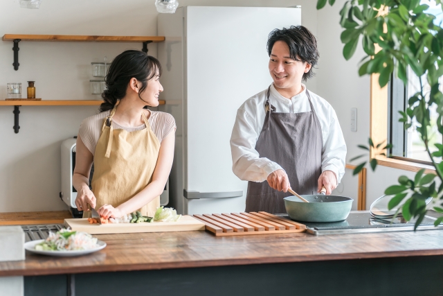 料理を創るカップル