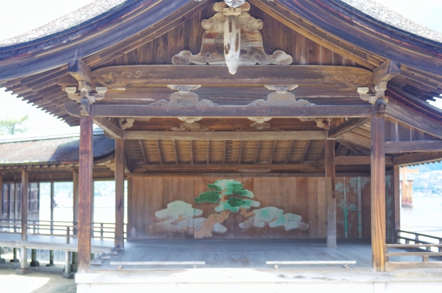 厳島神社舞台