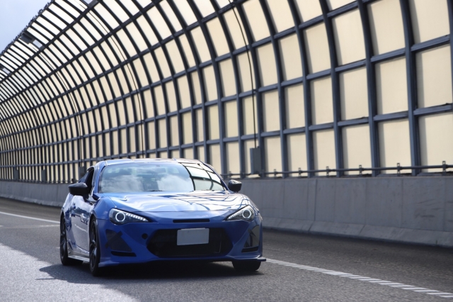 スポーツカー