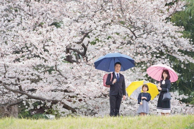 雨の日の入学式