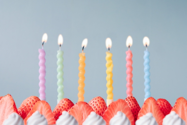 誕生日ケーキ